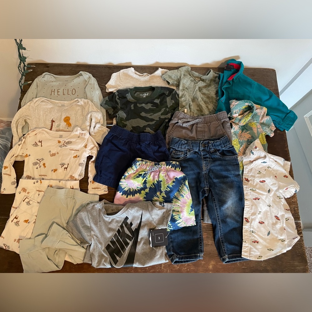 Lot bundle of 2T 24M toddler baby clothes - 16 pieces